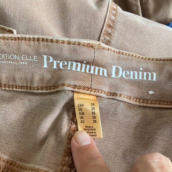 Caramel coloured capris - Picture 3 of 3